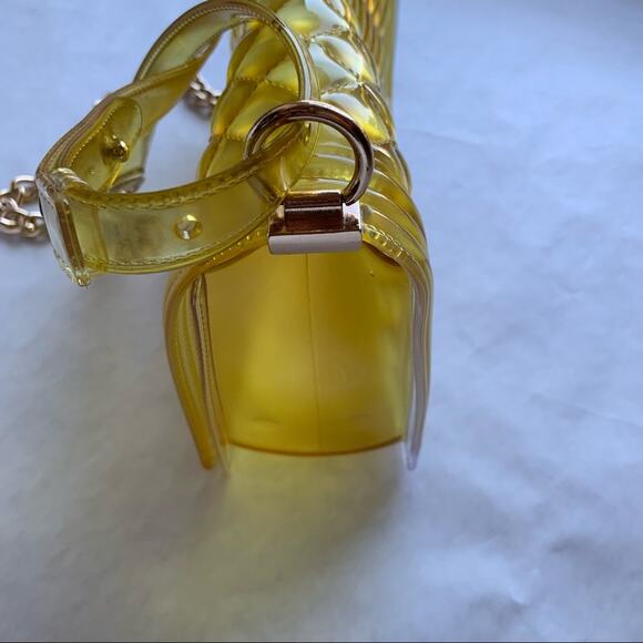 Yellow Diamond Pattern Crossbody Handbag - Picture 4 of 8